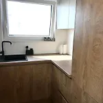 98a7 *