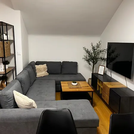 Apartmán 98a7 *