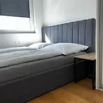 98a7