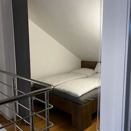 98a7