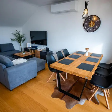 98a7 Apartamento Povljana